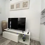A1 - En La Carihuela, 2 Dormitorios, Wifi, A 100 Metros De La Playa * トレモリノス