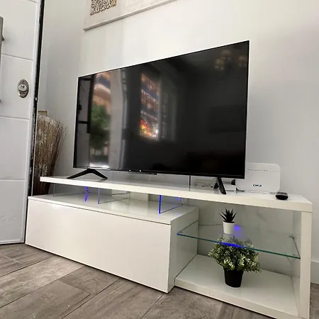 A1 - En La Carihuela, 2 Dormitorios, Wifi, A 100 Metros De La Playa