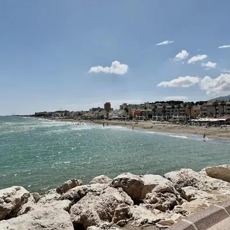 A1 - En La Carihuela, 2 Dormitorios, Wifi, A 100 Metros De La Playa