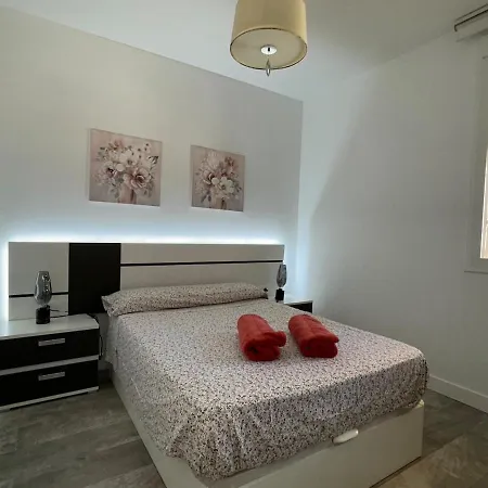 شقة A1 - Ground-floor 2-bedroom With Free Private Parking - 100 M From La Carihuela توريمولينوس