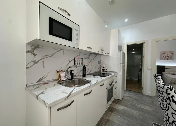 Lejlighed A1 - En La Carihuela, 2 Dormitorios, Wifi, A 100 Metros De La Playa *