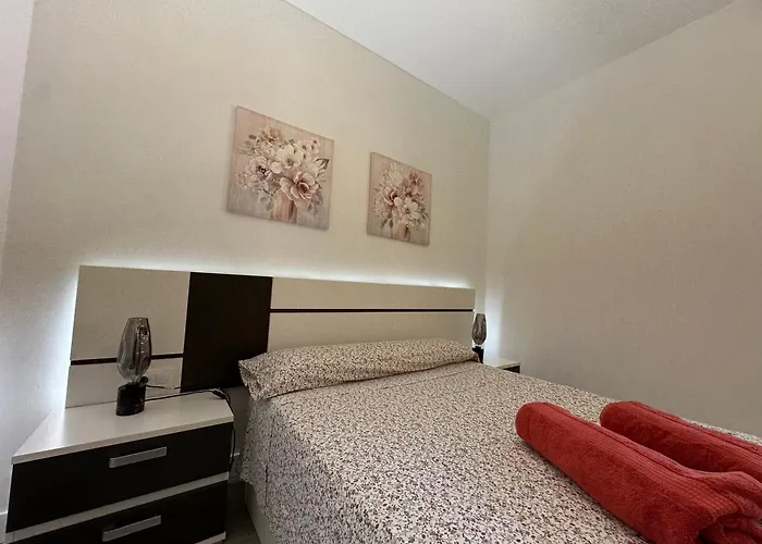 A1 - En La Carihuela, 2 Dormitorios, Wifi, A 100 Metros De La Playa Torremolinos