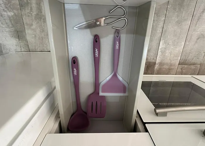 Apartamento A1 - En La Carihuela, 2 Dormitorios, Wifi, A 100 Metros De La Playa Torremolinos