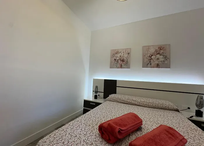 A1 - En La Carihuela, 2 Dormitorios, Wifi, A 100 Metros De La Playa