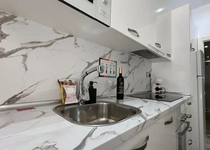 Lejlighed A1 - En La Carihuela, 2 Dormitorios, Wifi, A 100 Metros De La Playa Torremolinos