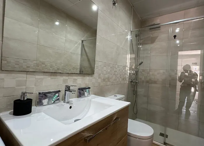 Apartment A1 - En La Carihuela, 2 Dormitorios, Wifi, A 100 Metros De La Playa *