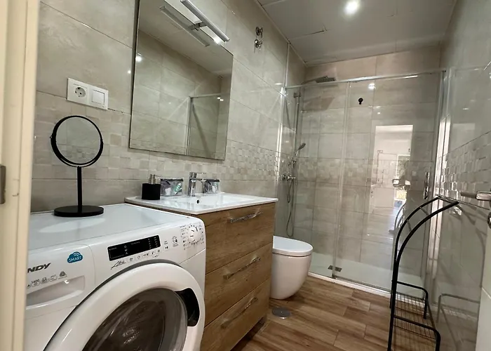 A1 - En La Carihuela, 2 Dormitorios, Wifi, A 100 Metros De La Playa *