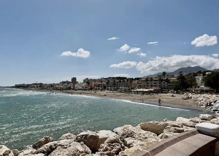 Apartment A1 - En La Carihuela, 2 Dormitorios, Wifi, A 100 Metros De La Playa *