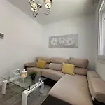A1 - En La Carihuela, 2 Dormitorios, Wifi, A 100 Metros De La Playa Apartmán Torremolinos