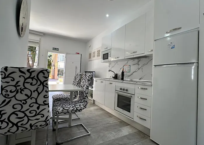 A1 - En La Carihuela, 2 Dormitorios, Wifi, A 100 Metros De La Playa Apartament *